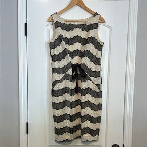 ⚫️ Eva Mendes Black & Cream Lace Sleeveless Dress Women's Size 8